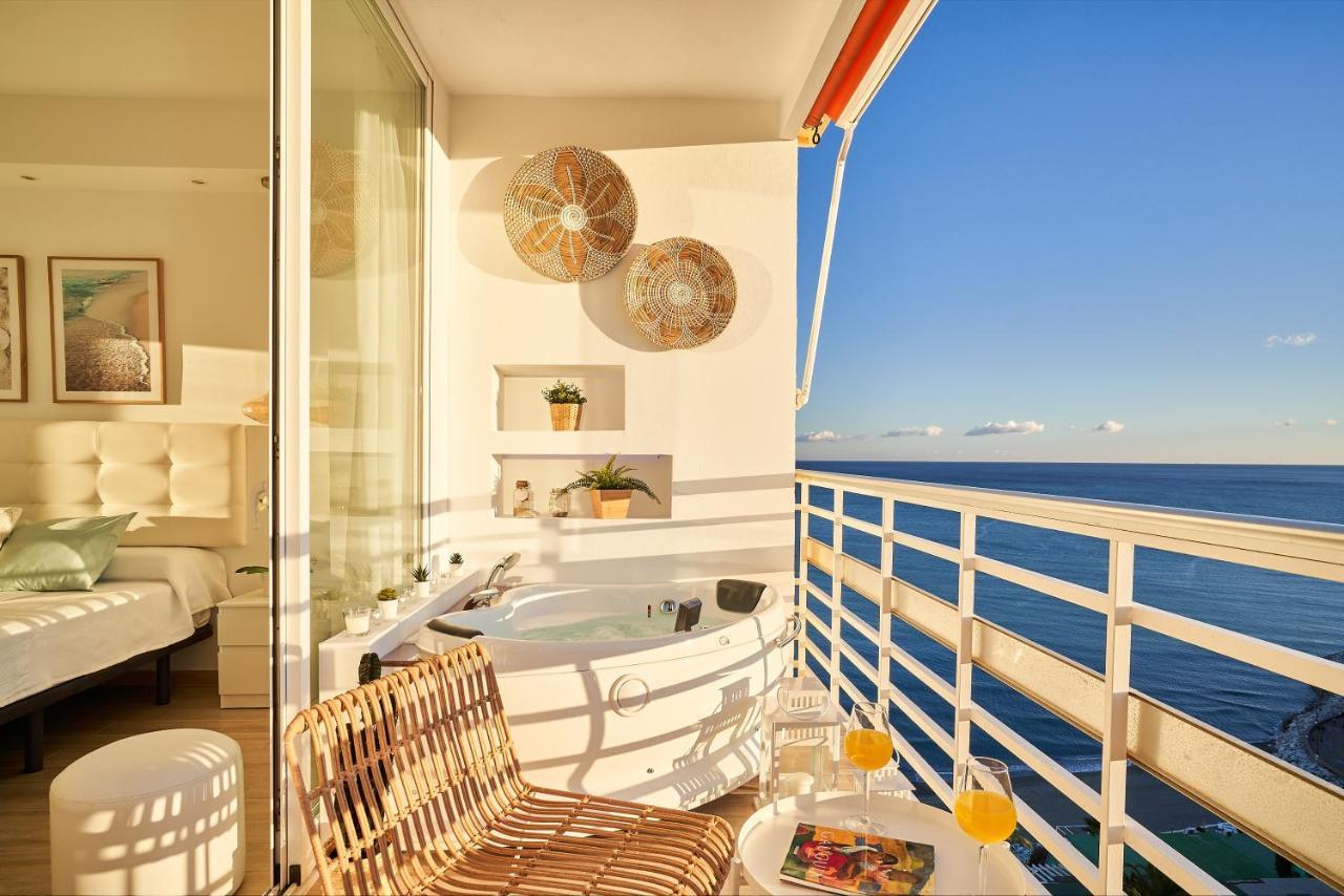 Sunset Beach Charming Apartment With Jacuzzi Торремолинос Экстерьер фото