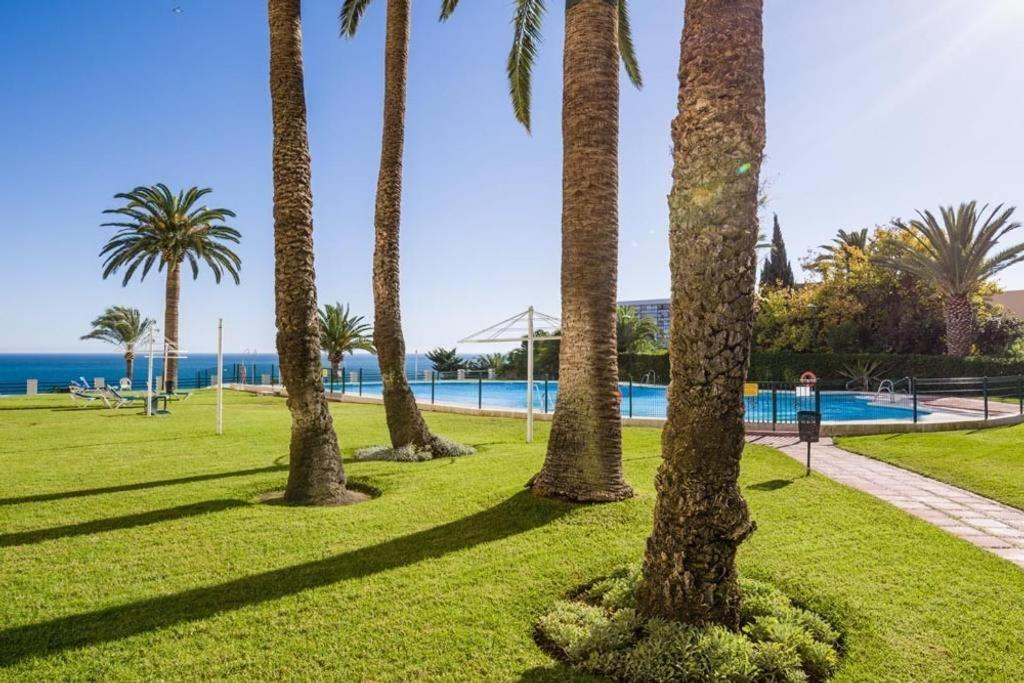 Sunset Beach Charming Apartment With Jacuzzi Торремолинос Экстерьер фото
